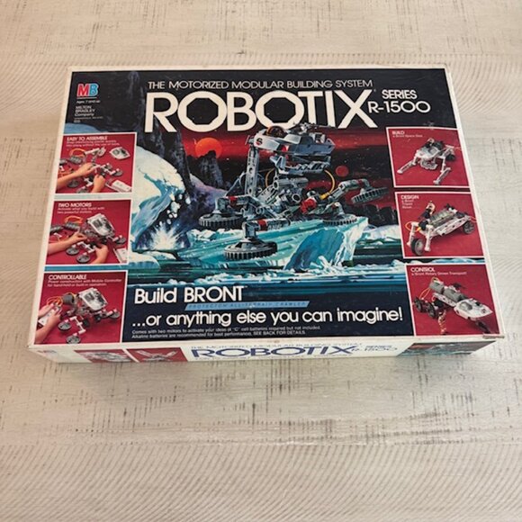 Rare, vintage 1985 Milton Bradley Robotix Series R-1500 - Picture 1 of 12